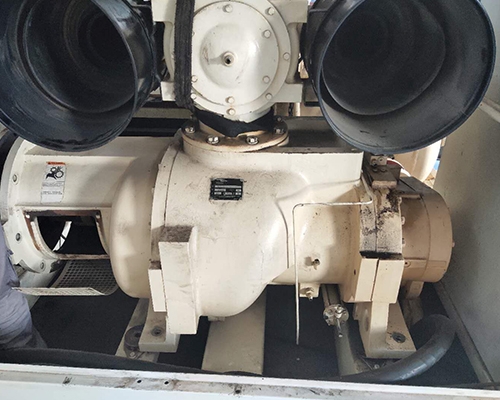 登?？諌簷C(jī)主機(jī)機(jī)頭大修